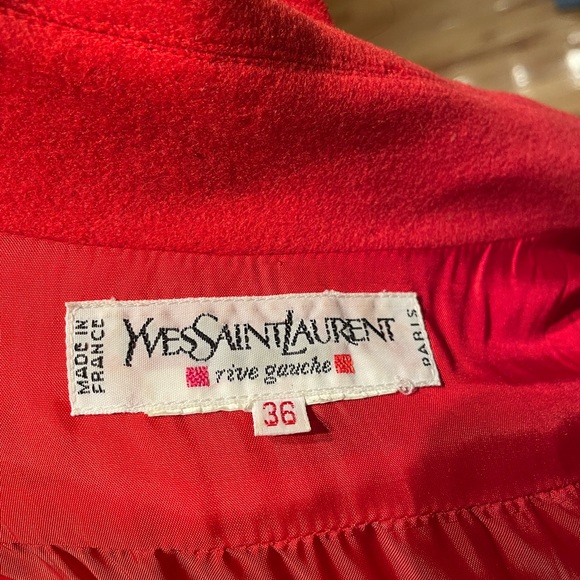 Yves Saint Laurent coral wool blazer - Picture 2 of 10